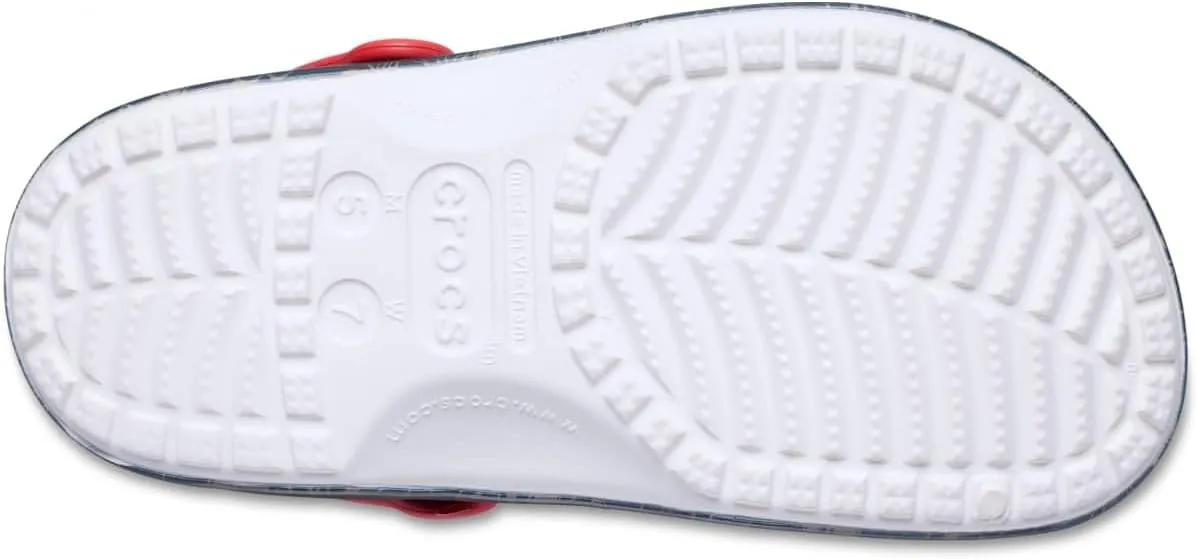 Crocs Unisex-Adult Classic Peanuts Snoopy Clog
